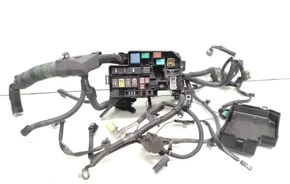 Toyota RAV 4 (XA30) Fuse box set 8826321010 9098702027 8826332070