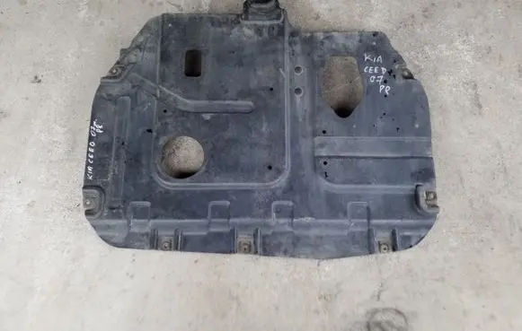 KIA Ceed Engine splash shield/under tray 291101H300