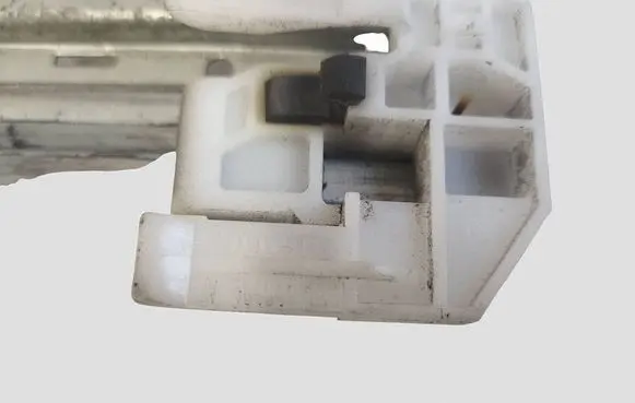 Citroen C5 Front window lifting mechanism without motor
