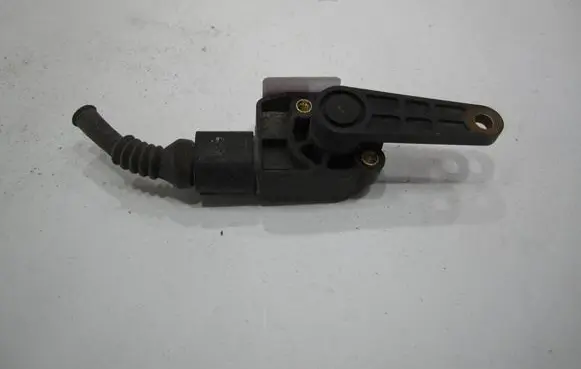 Volkswagen Touran I Front height sensor lever 1T0907503 200605 6PM00873900