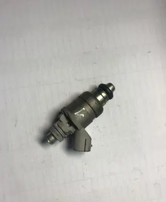 Mitsubishi Colt Fuel injector MR988977 988977