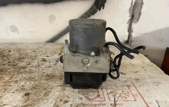 Peugeot 308 ABS Pump 0265800884 99008G0157 0265800664