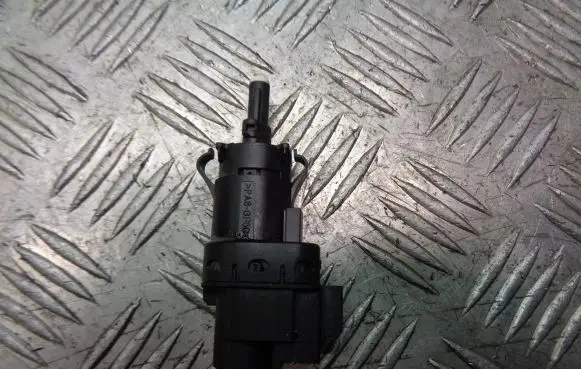 Ford Focus Brake pedal sensor switch 3M5T-13480