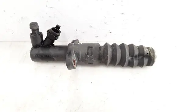 Peugeot 307 Clutch slave cylinder 9680771480
