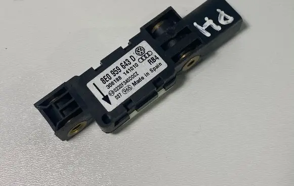Volkswagen Phaeton Airbag deployment crash/impact sensor 8E0959643D