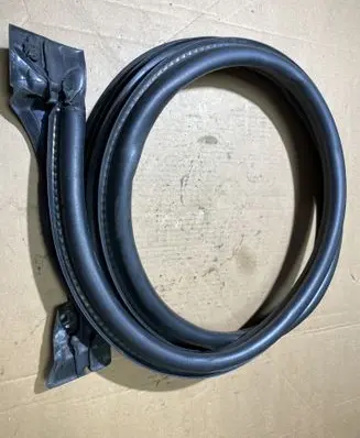 Mercedes-Benz Sprinter W906 Trunk rubber seal (body) 2E1827459