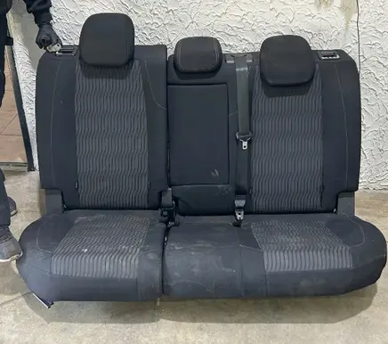 Peugeot 308 Rear seat 