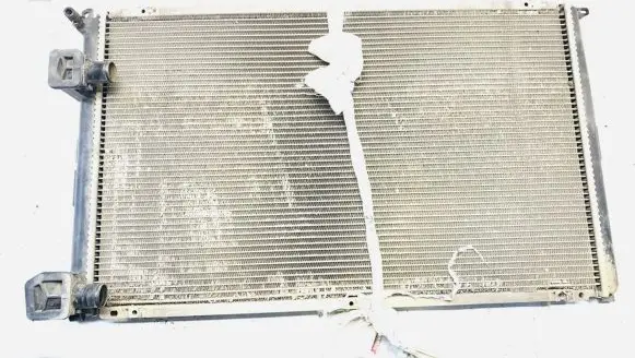 Renault Master II Coolant radiator 859921v