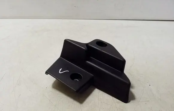 Audi A1 Parcel shelf load cover mount bracket 8X0863423