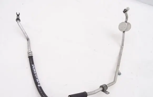 Suzuki Grand Vitara II Air conditioning (A/C) pipe/hose