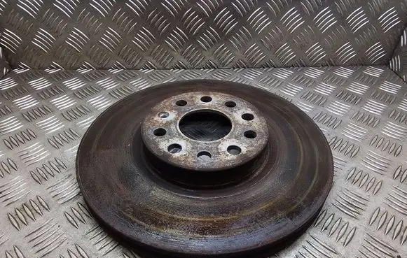 Volkswagen Tiguan Front brake disc