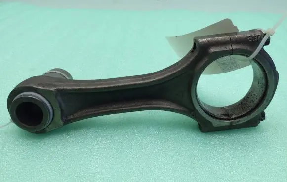 Land Rover Freelander 2 - LR2 Connecting rod/conrod 