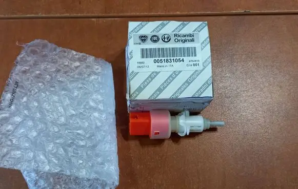 Clutch pedal sensor