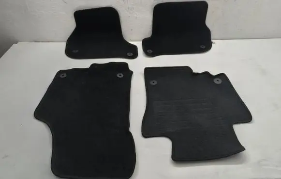 Skoda Octavia Mk2 (1Z) Car floor mat set 1Z1061420