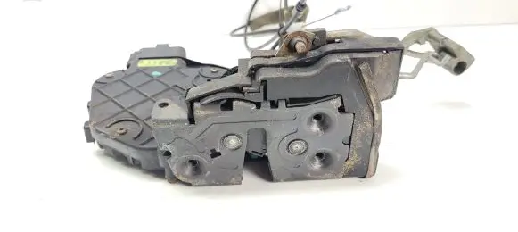 Mazda 3 I Front door lock 3N6AA21813L