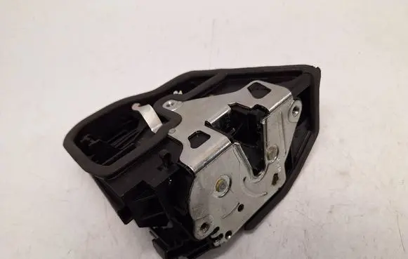 BMW X3 F25 Rear door lock 7276674 51227276674 51227318414