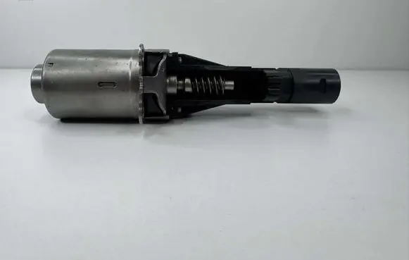 BMW 3 F30 F35 F31 Valve oil control 7603979 A2C53280320 11868015