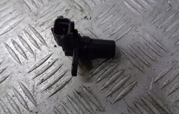 Mazda 3 I Camshaft vanos timing valve 1S7F-12K073-AD