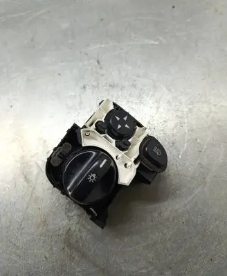 Mercedes-Benz C W203 Light switch