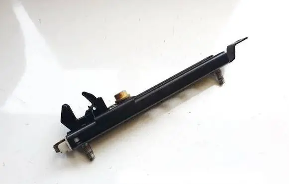 Opel Astra G Seat belt adjustment rail 090560650