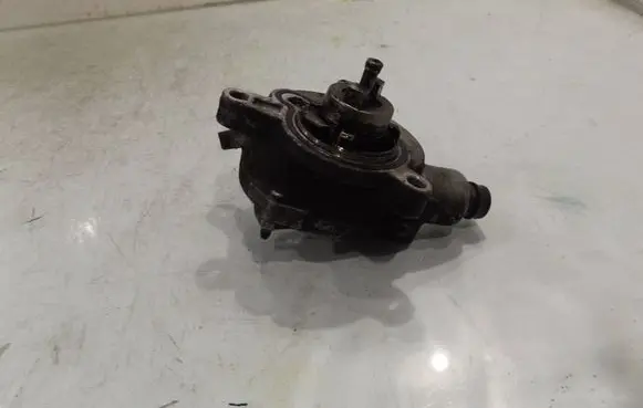 Volvo XC90 Vacuum pump 30731825