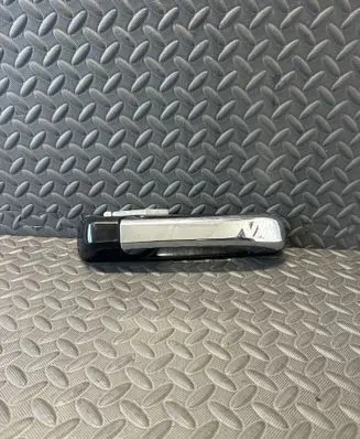 Dodge RAM 1500 DS Front door exterior handle 1GH261XRAE 759684AE 173210205811