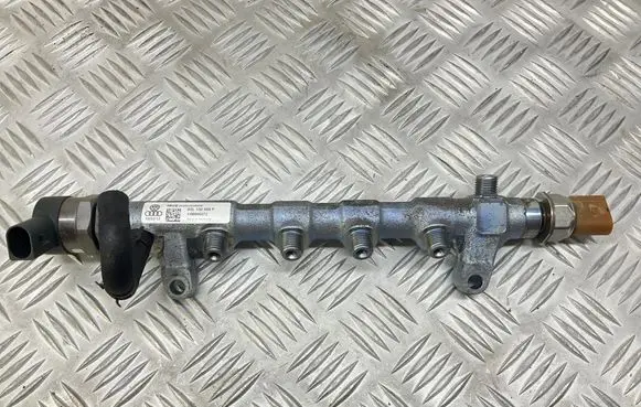 Skoda Yeti (5L) Fuel pressure regulator 057130764H 03L130089P 03L906051
