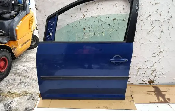 Volkswagen Caddy Front door 