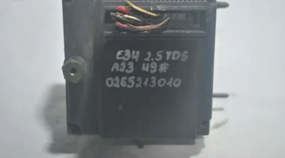 BMW 5 E34 ABS Pump 0265213010