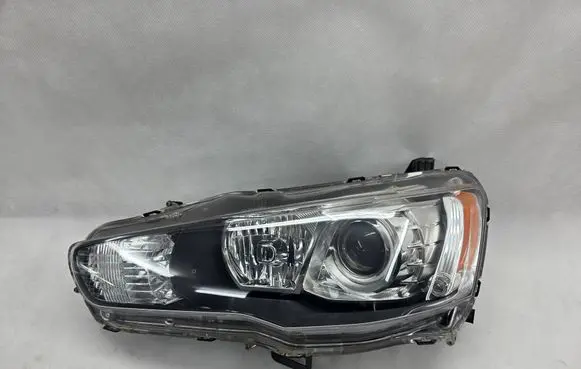 Mitsubishi Lancer VIII Headlight/headlamp P6125L