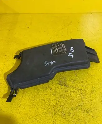 Mercedes-Benz SLK R171 Other engine bay part A1718170020