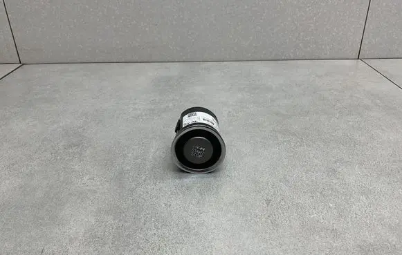 Hyundai i40 Engine start stop button switch 954303Z051