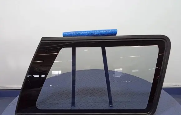 Ford Explorer Rear side window