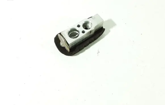 Toyota Auris 150 Air conditioning (A/C) expansion valve MF4475003070