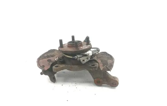 Toyota Corolla Verso E121 Front wheel hub