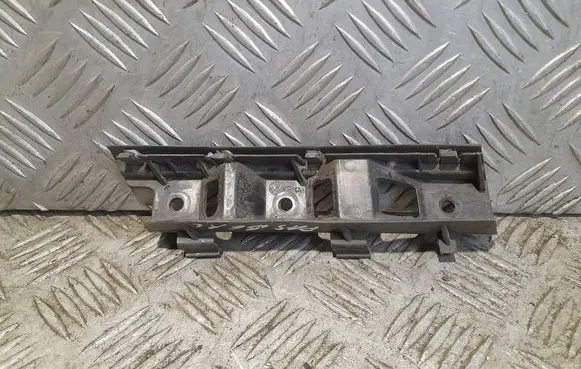 Volkswagen PASSAT B6 Front bumper mounting bracket 3C0307184