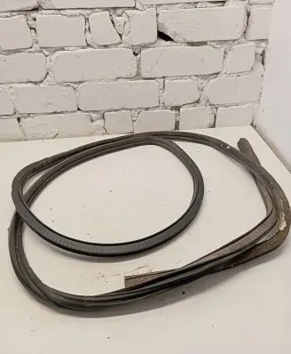 Mercedes-Benz Vito Viano W638 Rubber seal front coupe door 