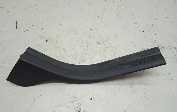 Volvo V50 Rear sill trim cover 8641786