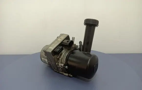 Peugeot 407 Power steering pump 9660983080