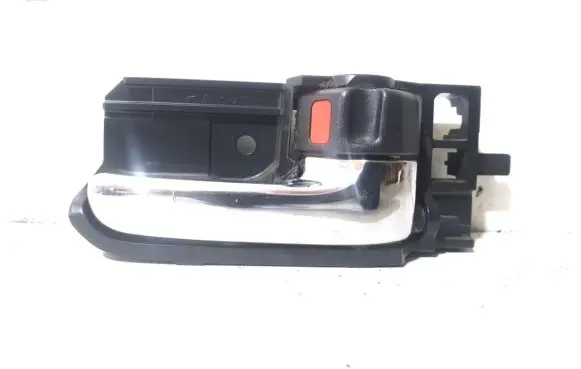 Toyota Corolla Verso E121 Front door interior handle