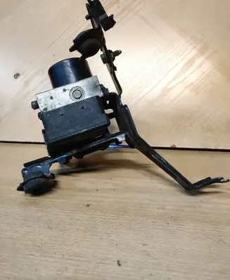 Opel Zafira B ABS Pump 13157575