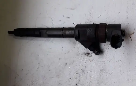 KIA Sorento Fuel injector 0445110275