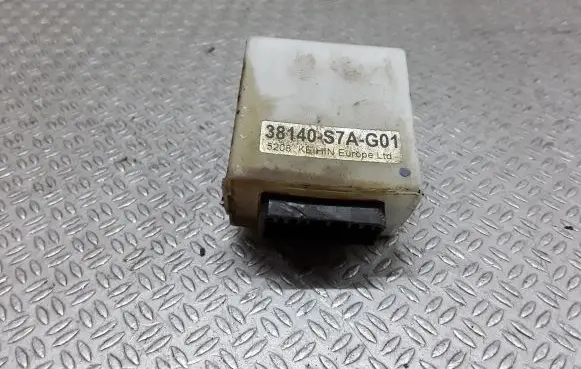Honda FR-V Window wiper relay 