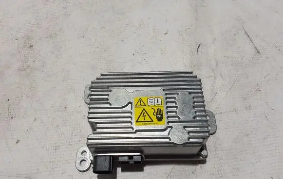 Mercedes-Benz S W223 Voltage converter inverter A0009820320