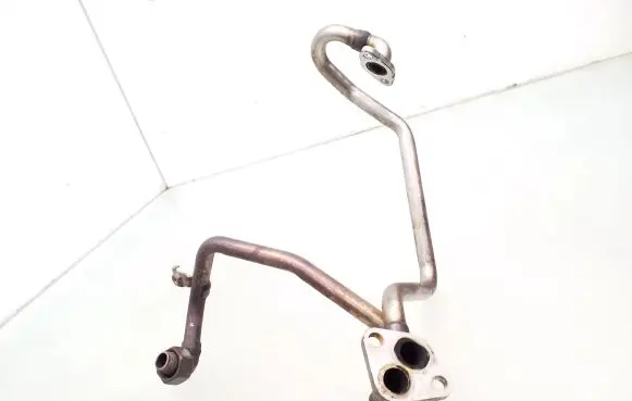 Audi A3 S3 8P EGR valve line/pipe/hose 06A131519F