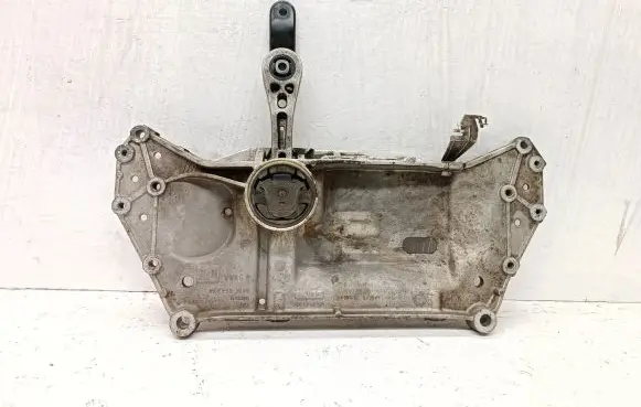 Volkswagen Touran I Front subframe 1K0199369C