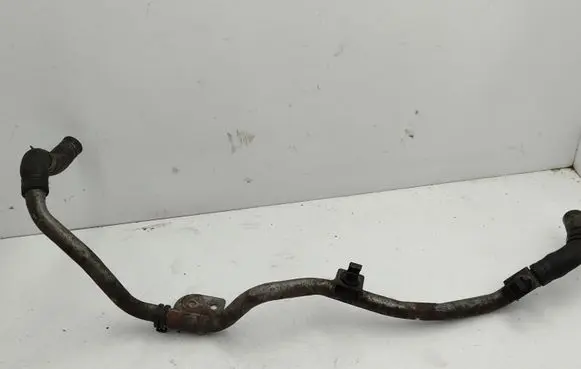 Land Rover Discovery 3 - LR3 Engine coolant pipe/hose