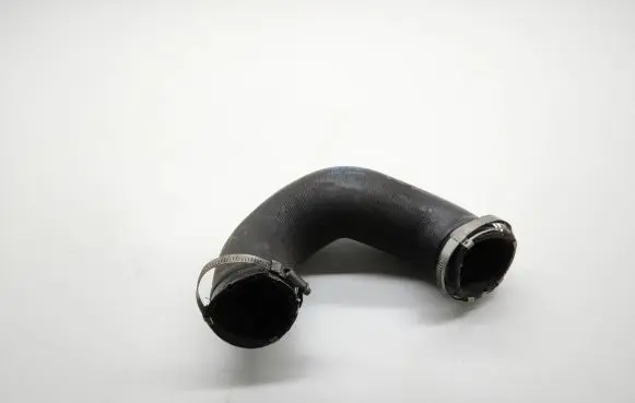 Audi Q7 4L Intercooler hose/pipe 7L6145972E