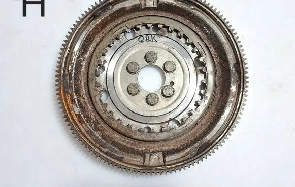 Volkswagen Golf VII Flywheel 03L105266DP