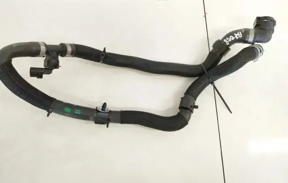 Jaguar I-Pace Engine coolant pipe/hose m9d38d132ac m9d3-8d132-acxc7v0